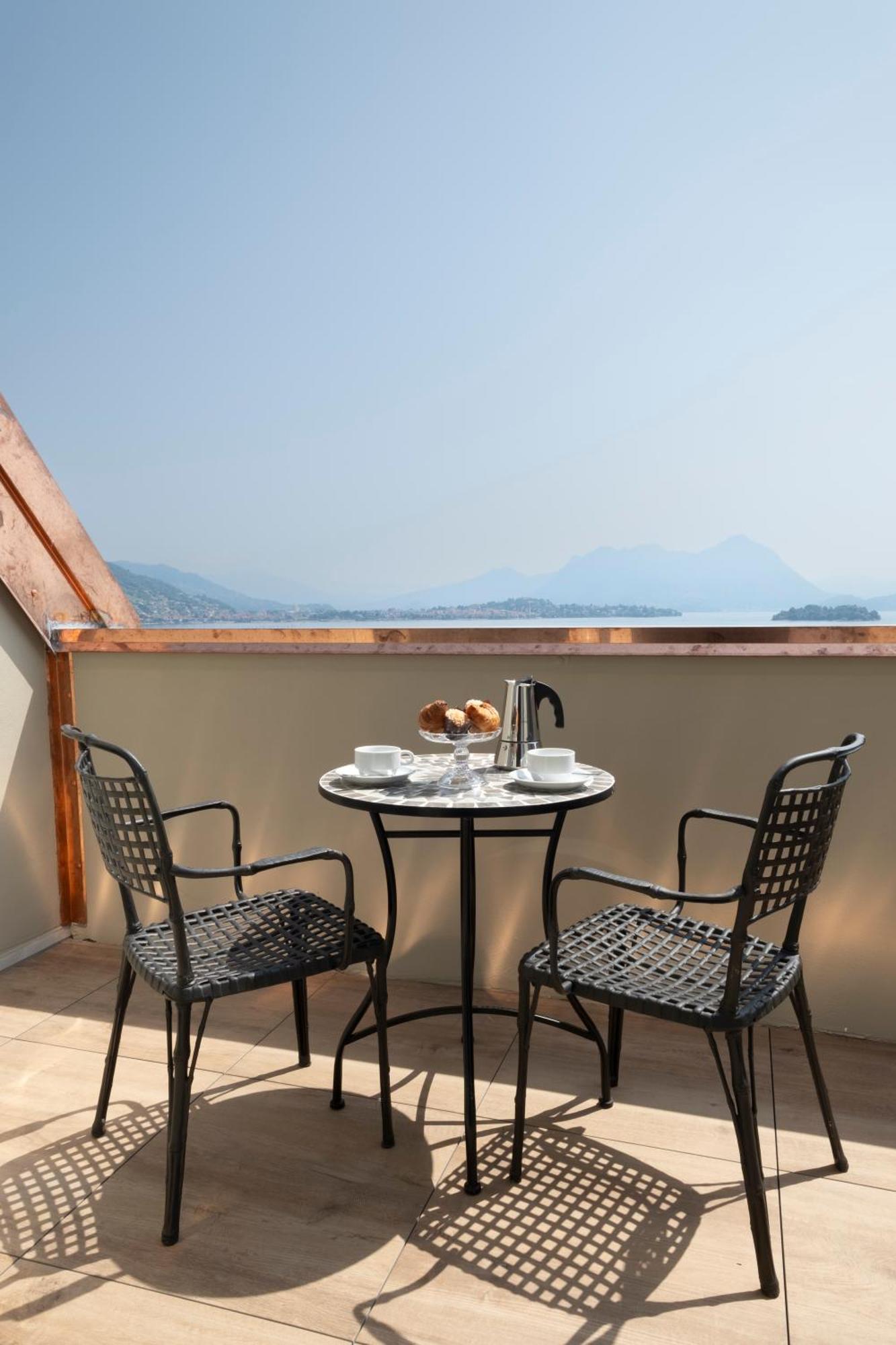 Residence Carl&Do Baveno Exterior foto