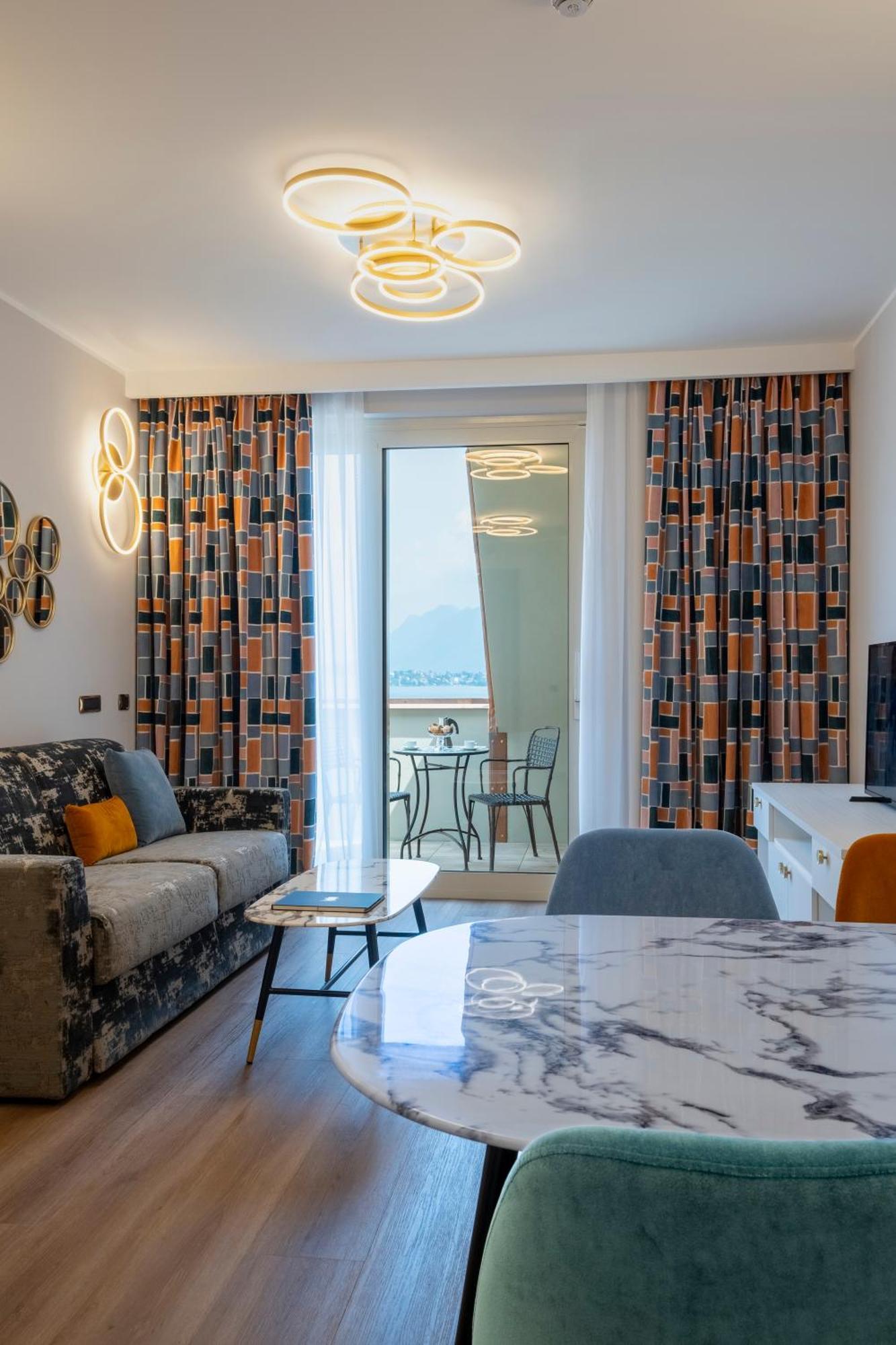Residence Carl&Do Baveno Exterior foto